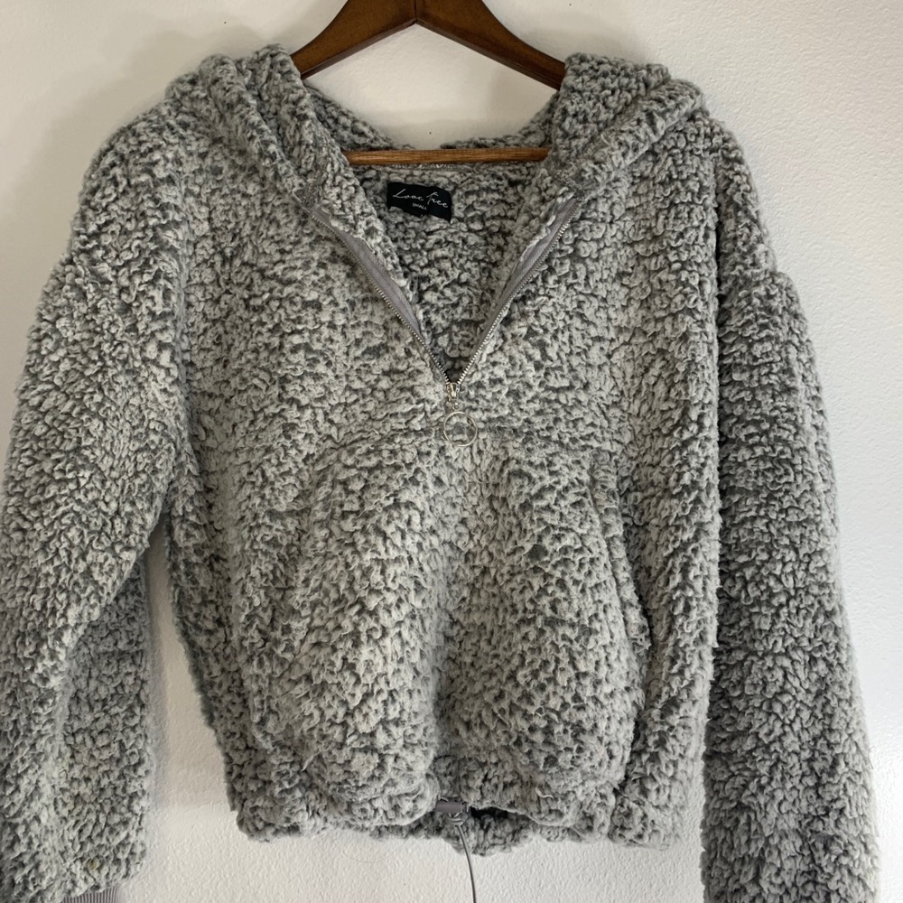 Love tree NWOT Teddy Bear 1/4 zip cropped hoodie